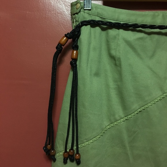 Bess Skirt - Picture 3 of 3